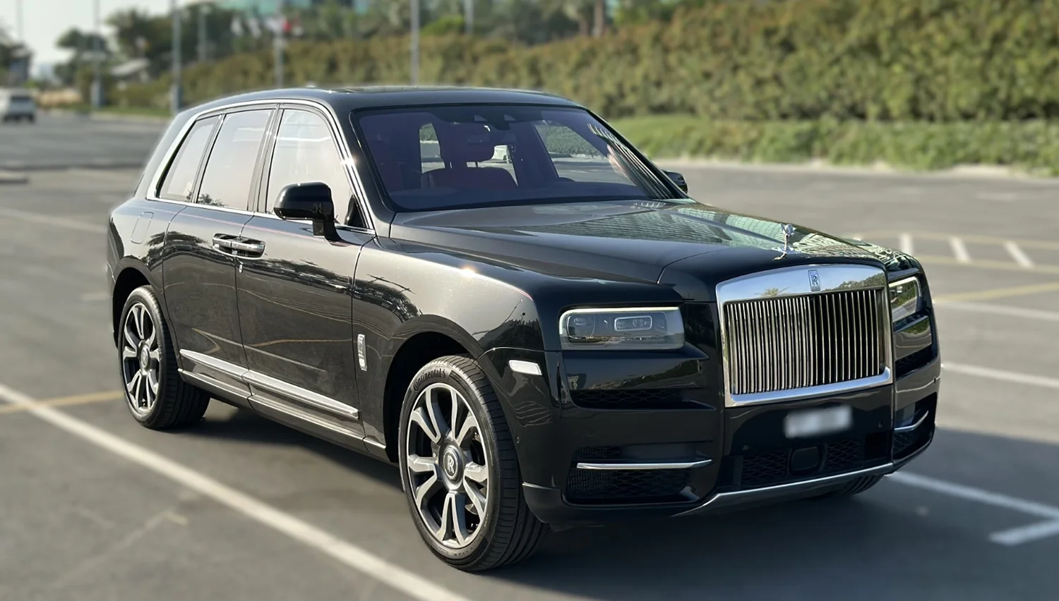 Rolls Royce Cullinan with Driver