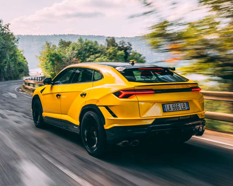 Lamborghini Urus for VIP Rental